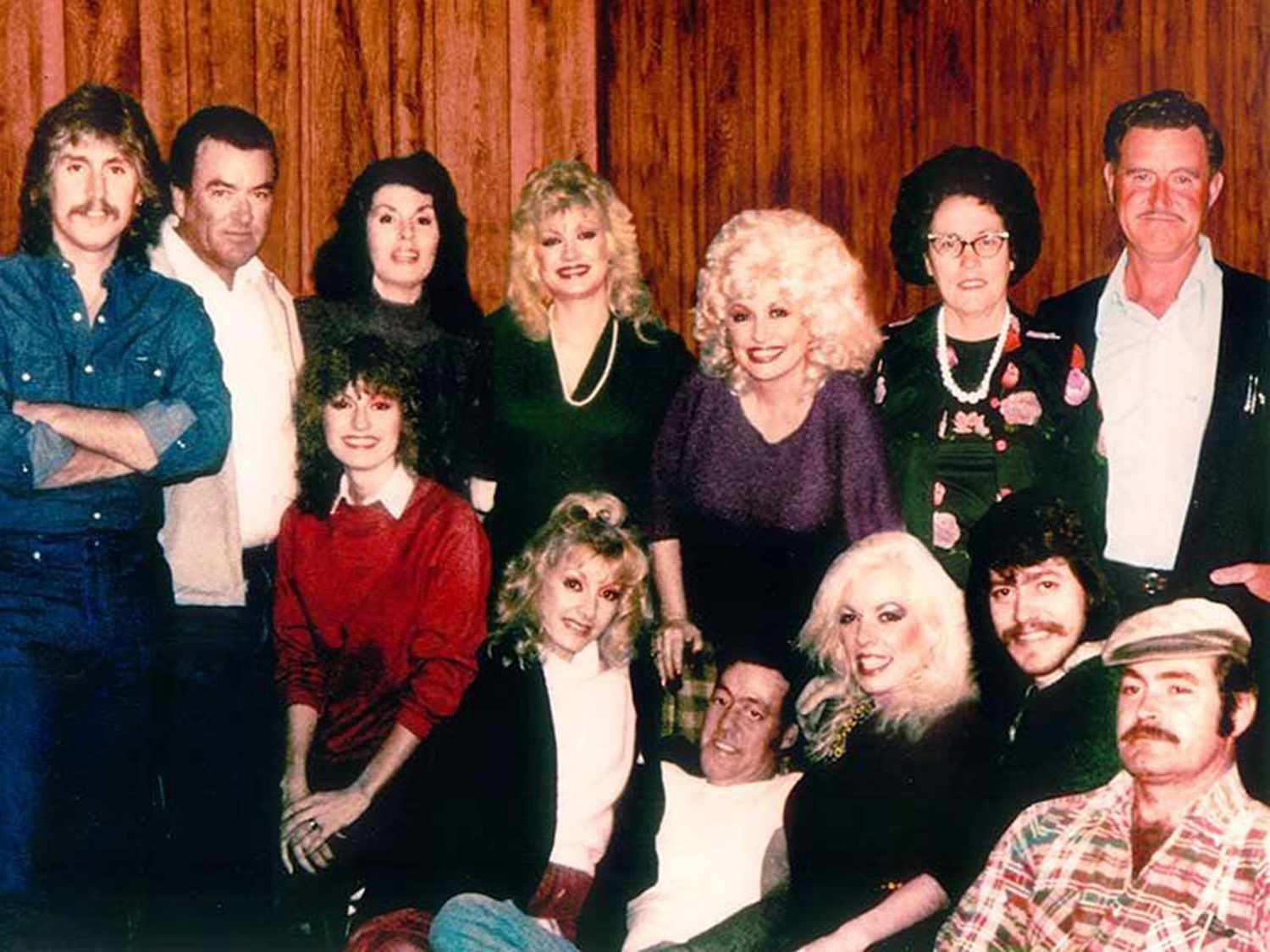 Dolly Parton Has 11 Siblings: Learn About All Of Her Brothers & Sisters